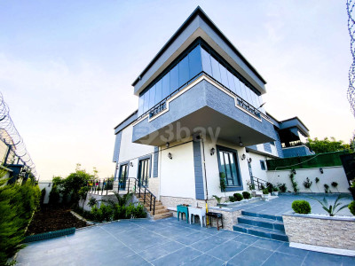 Gaziantep Burç Esentepe'de Eşsiz Konumuyla Satılık Villa