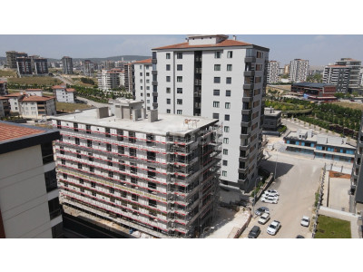 VADİPARKA SIFIR 3.5+1 BAHÇE DAİRE