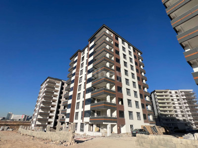 3BAY OKTAY SAĞLAMCI'DAN MAVİKENT'DE 2.5+1 SIFIR LÜKS DAİRE